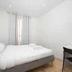 Apartmán Nice, 3-room Refurbished Near Train Station Nice