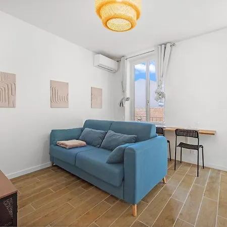 Appartement Nice, 3-room Refurbished Near Train Station
