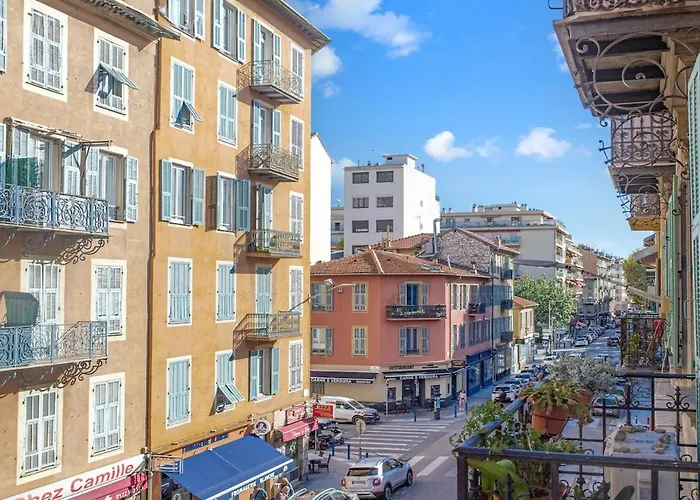 Nice, 3-room Refurbished Near Train Station Διαμέρισμα *