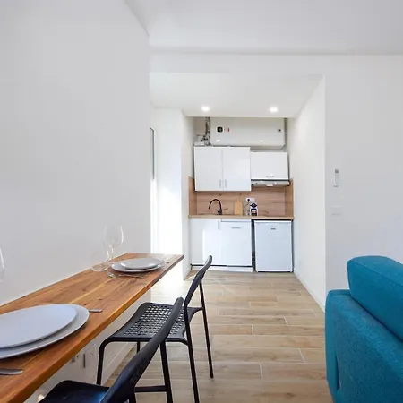 Nice, 3-room Refurbished Near Train Station 公寓 尼斯